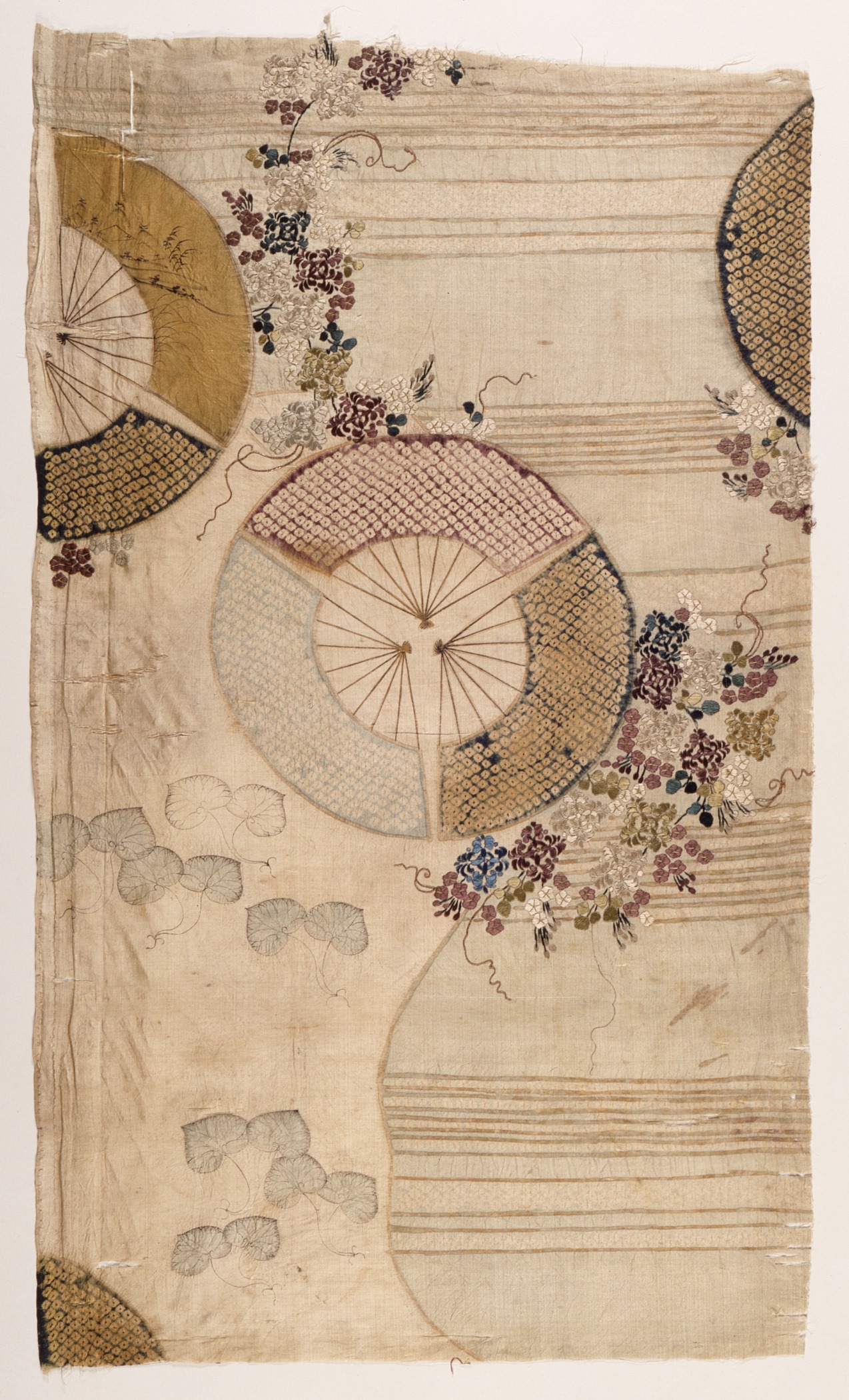 Японские мотивы в вышивке по шелку